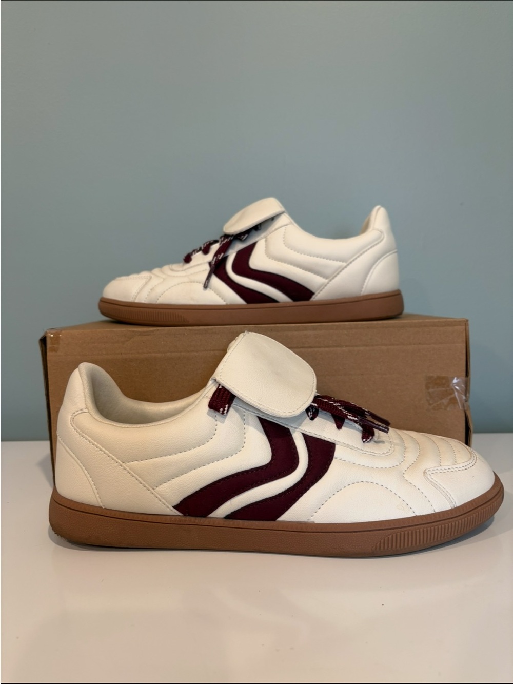 Women’s White Athletic Sneakers with Burgundy Accent and Gum Sole